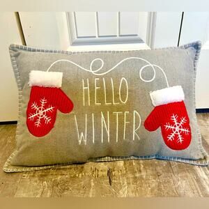 NWOT Hello Winter felt throw pillow